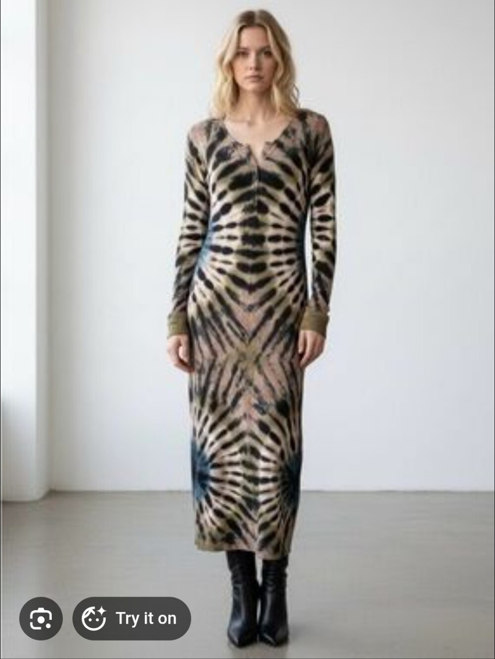 Tie-Dye Young Fabulous & Broke Leo Midi Dye Long Sleeve Midi Dress